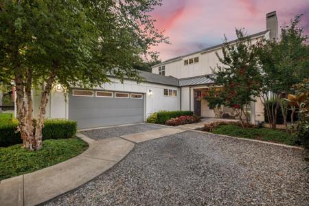 2014 Lakeland Drive