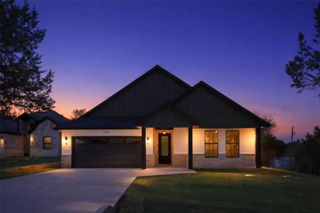 2418 Beverly Drive