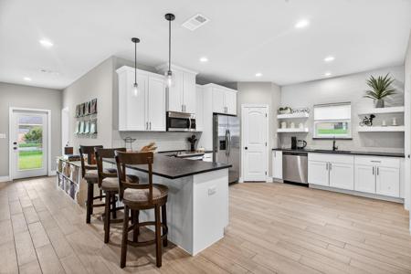 1311 E Apache Trail