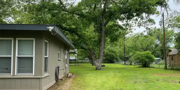 Image 4 Image 4