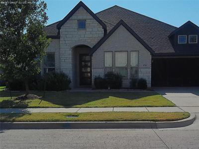 1734 Summer Lane