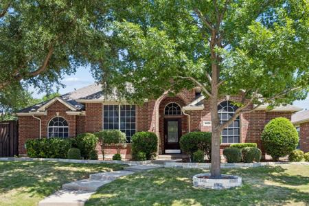 6428 Maple Drive