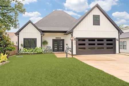 109 Autumn Wood Trail