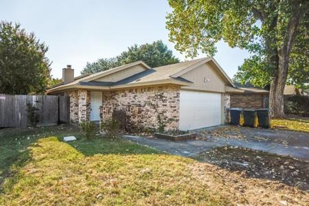 5102 Lakeridge Court