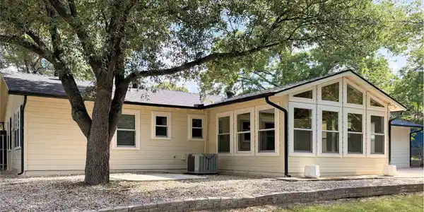 617 Dunaway Lane