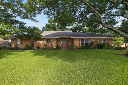 7107 Hunt Lane