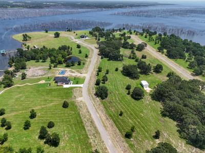 370 Shoreline Drive