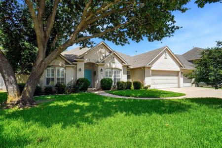 2705 Cliffwood Drive