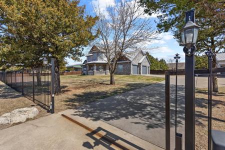 496 Brandon Way