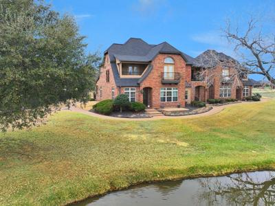 2200 Herons Nest Drive