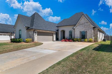 404 Independence Circle