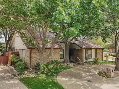 202 Rainbow Circle