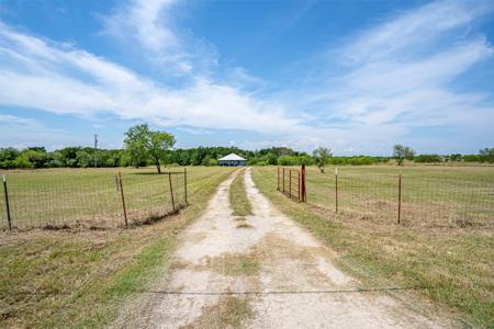 166 Private Road 1404