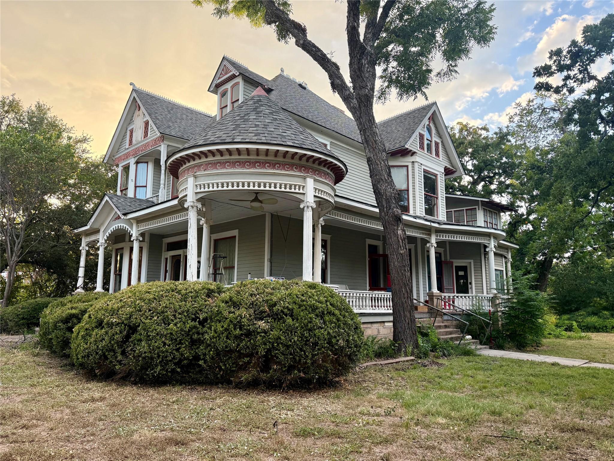Image 1 Image 1