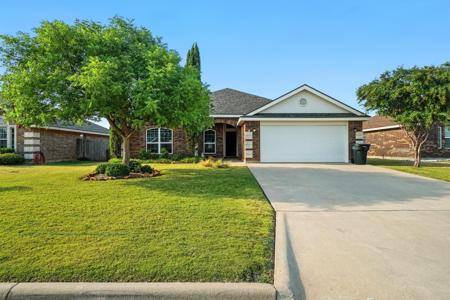217 Sugarberry Avenue