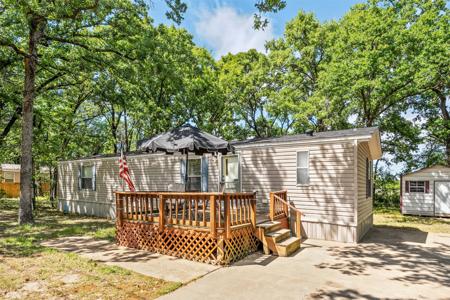 124 Meadowlark Lane