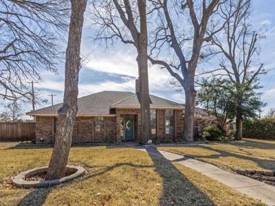 3410 Oxford Drive