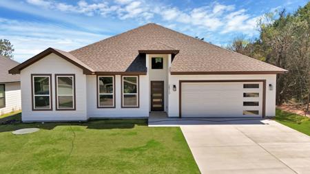 2513 Austin Court