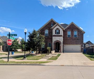 2472 Twin Oaks Drive