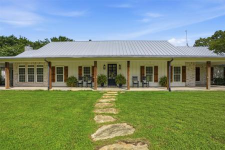 2151 Lipan Highway