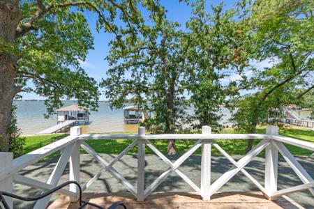 158 Enchanted Drive
