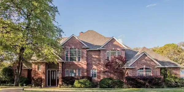 425 Schooner Drive