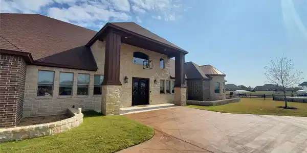 1500 Laguna Bay