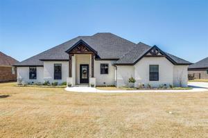 3914 Upper Lake Circle