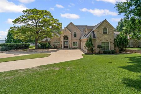 200 N Broadway Road