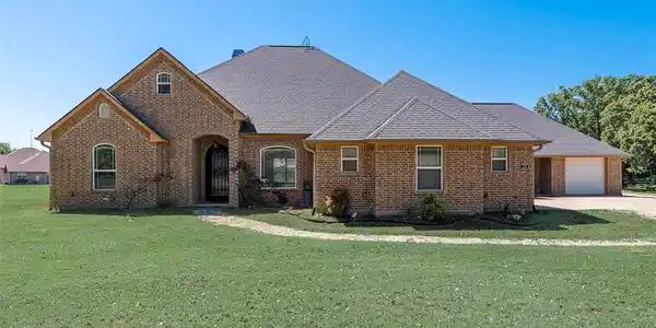 112 Tonkawa Trail