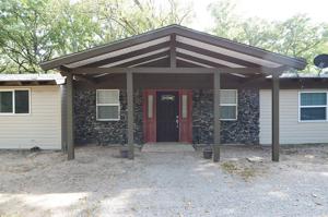 517 Comanche Trail