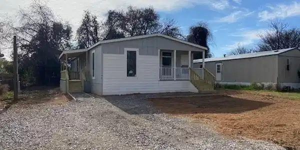 1542 Gale Drive
