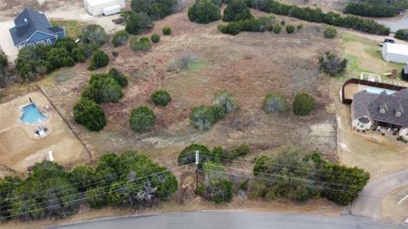 3915 Seminole Trail