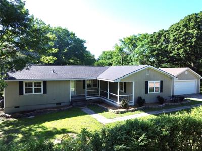 220 Seabreeze Drive