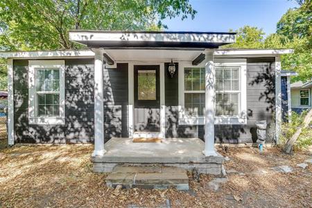 405 N Baker Street