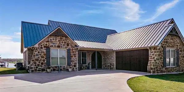 4002 Open Water Way