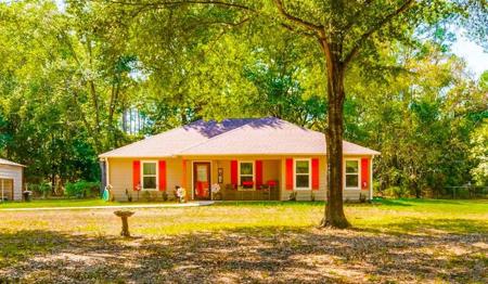 2262 Donna Drive