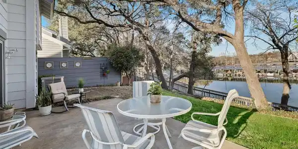 9332 Mountain Lake Circle