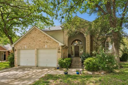 800 Fernwood Court