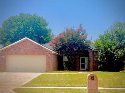 3203 Blue Jay Drive