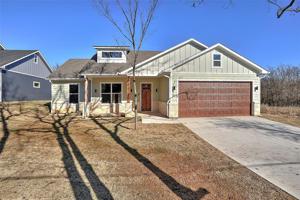 2621 Flora Lane