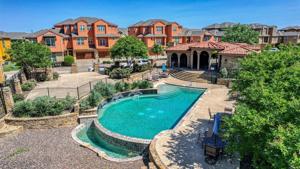 2640 Villa Di Lago