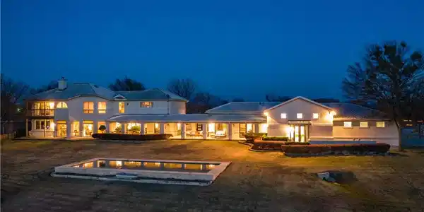 816 Shoreline Road