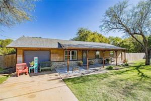 4223 N Chisholm Trail