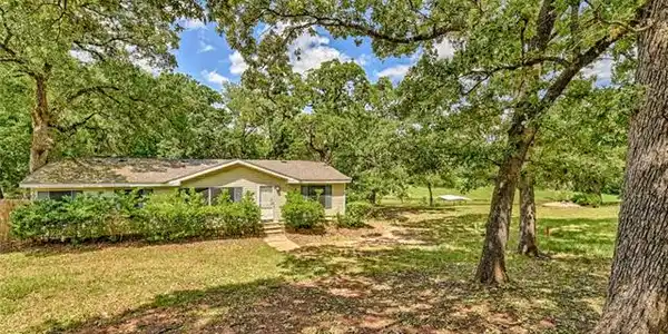 141 Cambridge Drive Lot 8&9