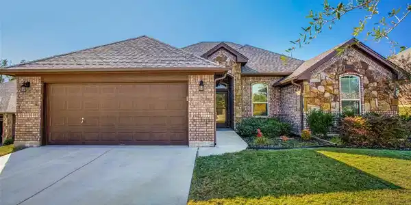 104 Valle Court