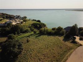 10070 Lakeview Court