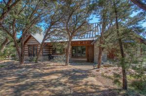 1070 Waterfall Way