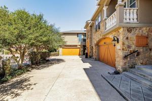 2615 Villa Di Lago Drive