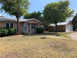 215 Waupoo Trail